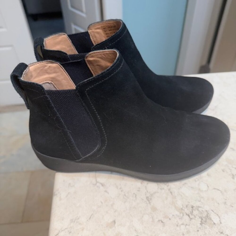 Fitflop Suede Black Ankle Boots - Size 8